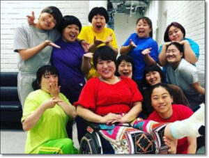 バービー、重症
