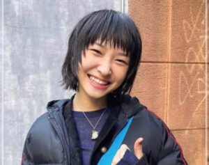 新しい学校のリーダーズ suzuka 似てる メガネなし